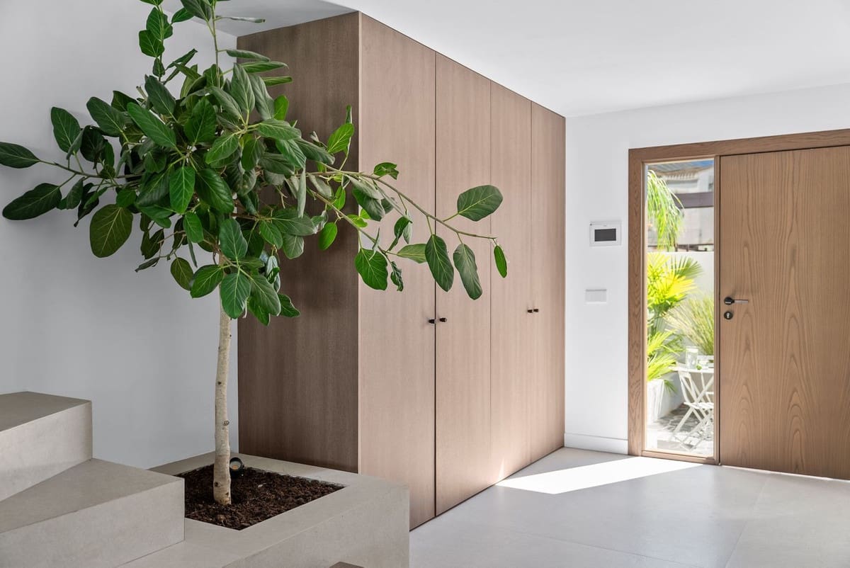 3 soverom Hus til salgs i Nueva Andalucia med svømmebasseng - € 1 495 000 (Ref: 9238864)