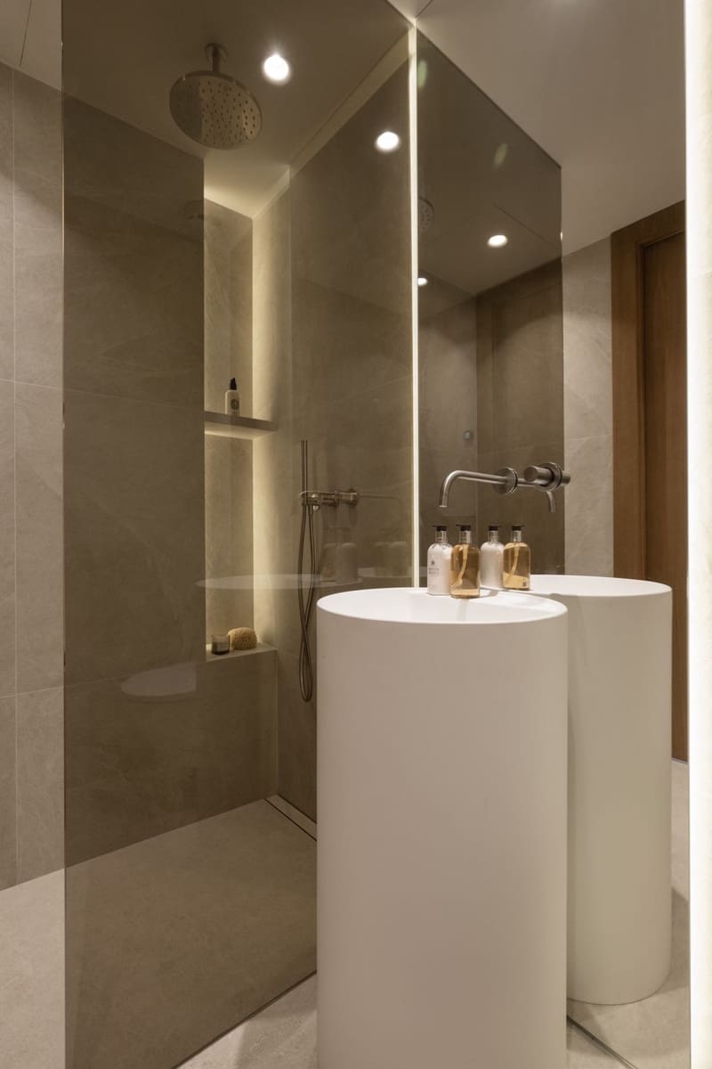 4 bedroom Townhouse for sale in Aloha Golf with pool garage - € 1,795,000 (Ref: 9245769)