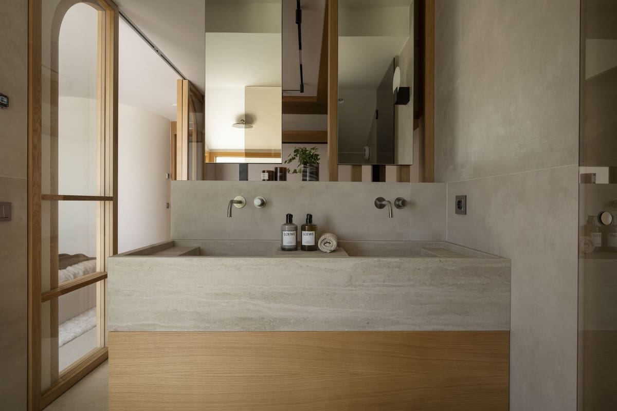 4 bedroom Townhouse for sale in Aloha Golf with pool garage - € 1,795,000 (Ref: 9245769)