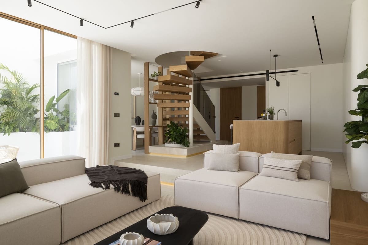 Casa de 4 habitaciones en Aloha Golf en venta con piscina garaje - 1.795.000 € (Ref: 9245769)