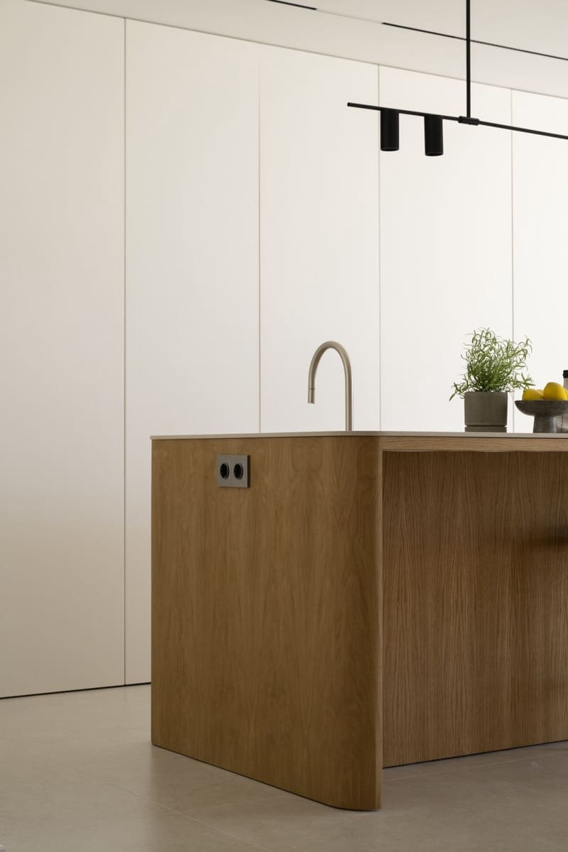 Casa de 4 habitaciones en Aloha Golf en venta con piscina garaje - 1.795.000 € (Ref: 9245769)