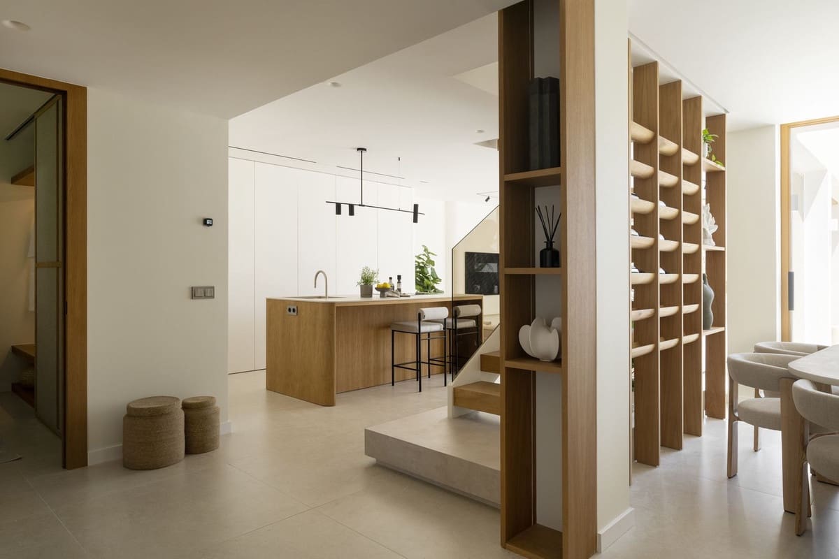 Casa de 4 habitaciones en Aloha Golf en venta con piscina garaje - 1.795.000 € (Ref: 9245769)