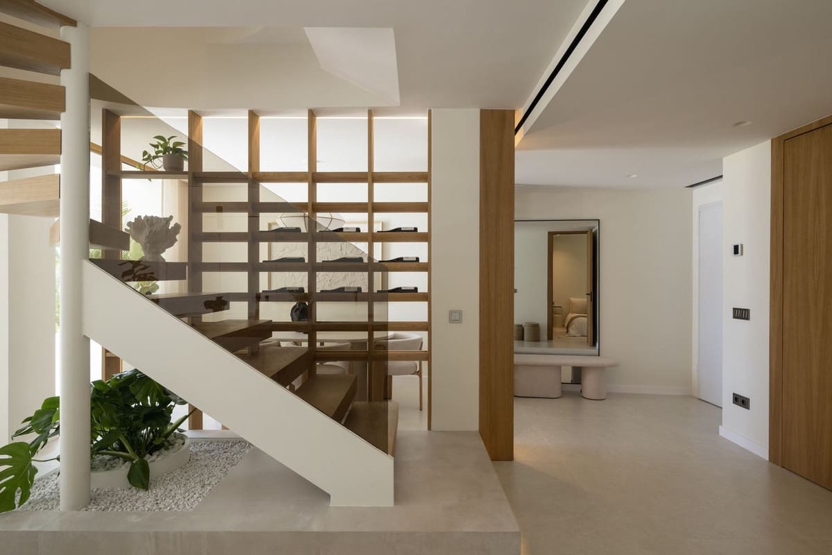 Casa de 4 habitaciones en Aloha Golf en venta con piscina garaje - 1.795.000 € (Ref: 9245769)