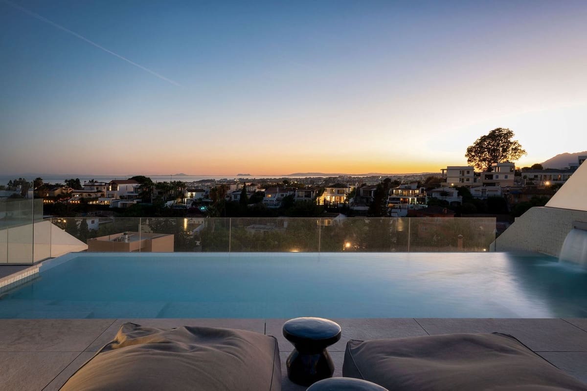 4 camera da letto Villa in vendita in Nueva Andalucia con piscina garage - 4.650.000 € (Rif: 9246149)