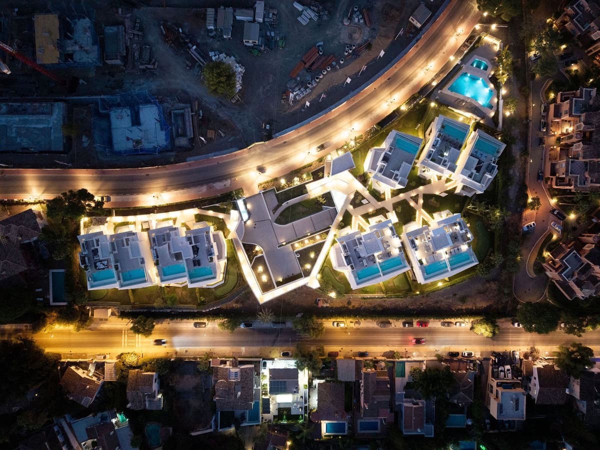 4 soveværelse Villa til salg i Nueva Andalucia med swimmingpool garage - € 4.650.000 (Ref: 9246149)