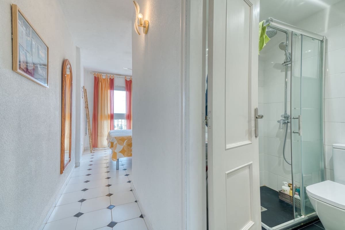 2 slaapkamer Penthouse te koop in Riviera del Sol met zwembad - € 299.000 (Ref: 9255891)