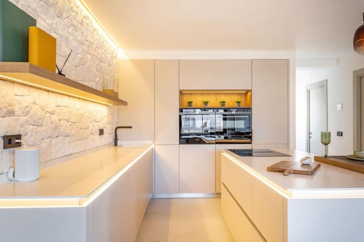 Ático de 2 habitaciones en Marbella en venta con garaje - 499.000 € (Ref: 9255893)