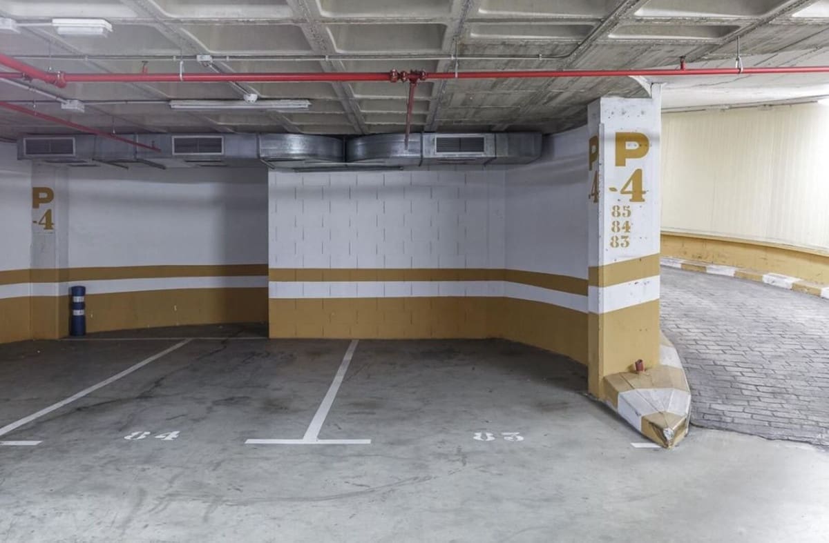 2 bedroom Penthouse for sale in Marbella with garage - € 480,000 (Ref: 9255893)