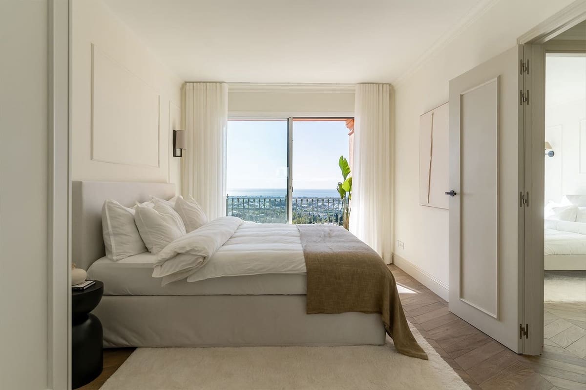 Casa de 4 habitaciones en Benahavís en venta con piscina garaje - 1.295.000 € (Ref: 9256316)