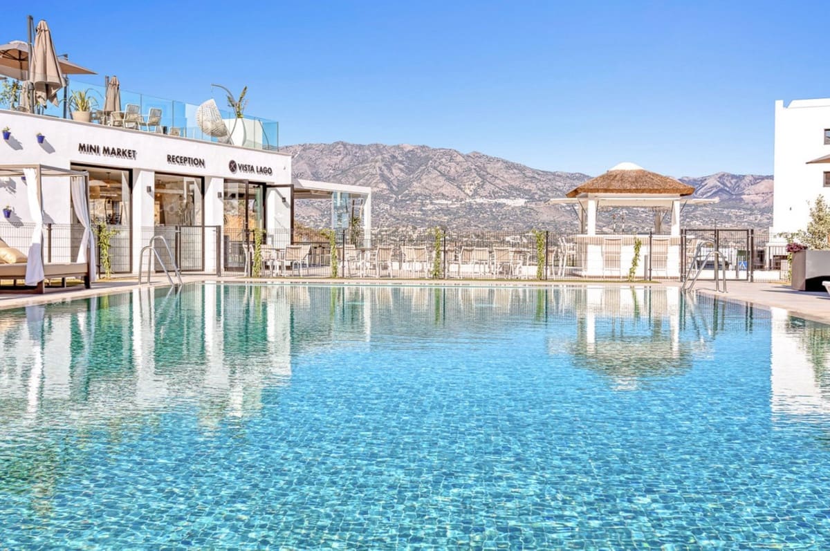 Apartamento de 2 habitaciones en Mijas en venta con piscina garaje - 339.000 € (Ref: 9263153)