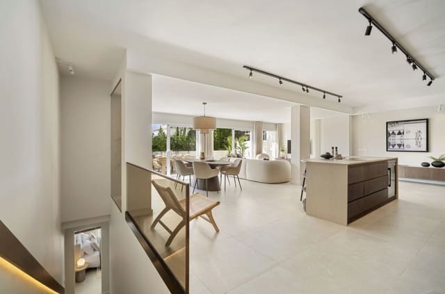 4 soveværelse Byhus til salg i Aloha Golf, Marbella med swimmingpool garage - € 1.475.000 (Ref: 9267612)