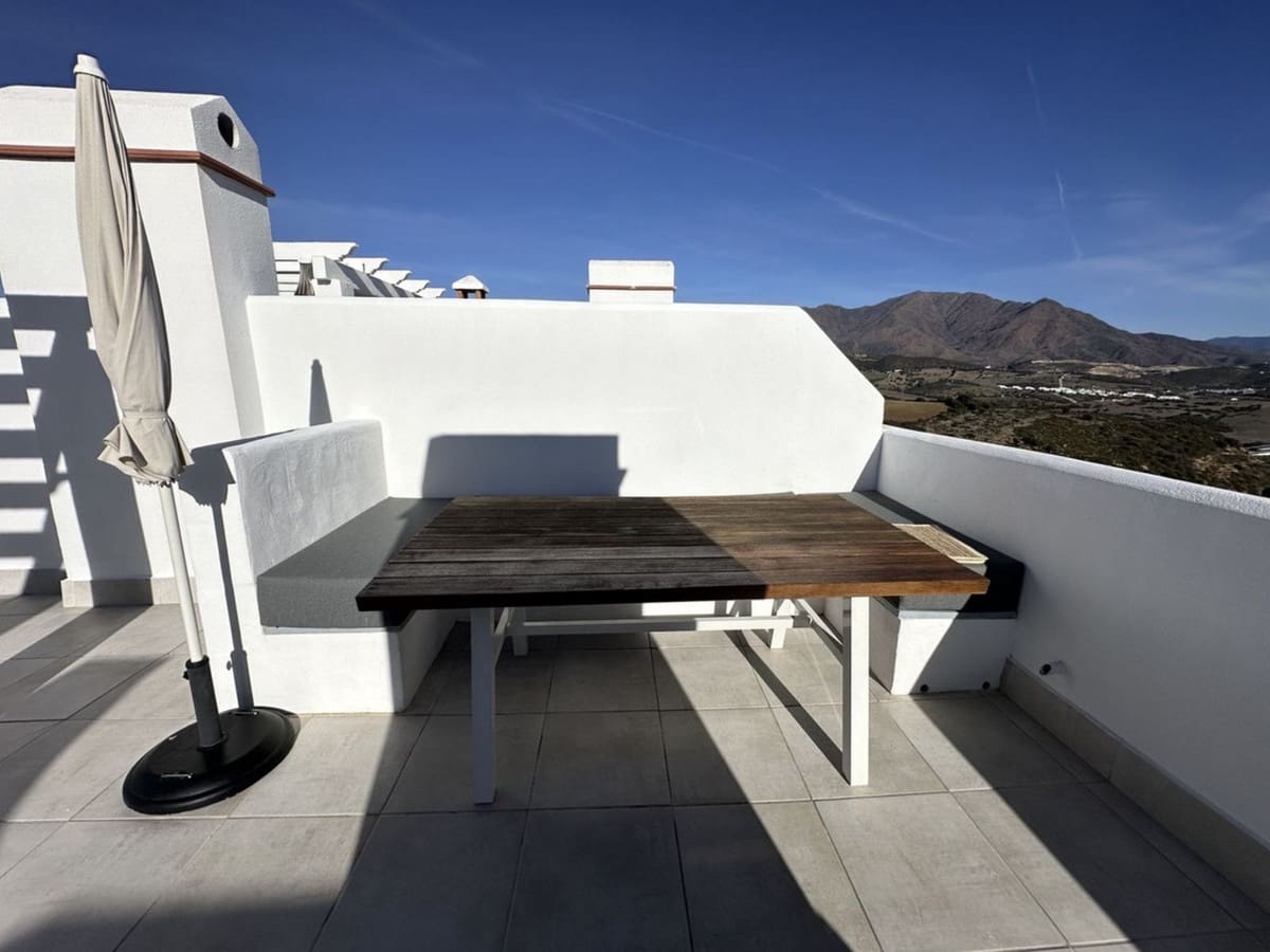 2 bedroom Penthouse for sale in Bahia de Casares with pool garage - € 290,000 (Ref: 9267613)