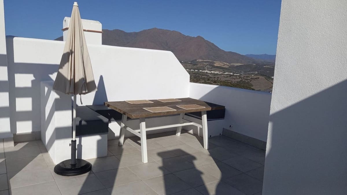2 bedroom Penthouse for sale in Bahia de Casares with pool garage - € 290,000 (Ref: 9267613)