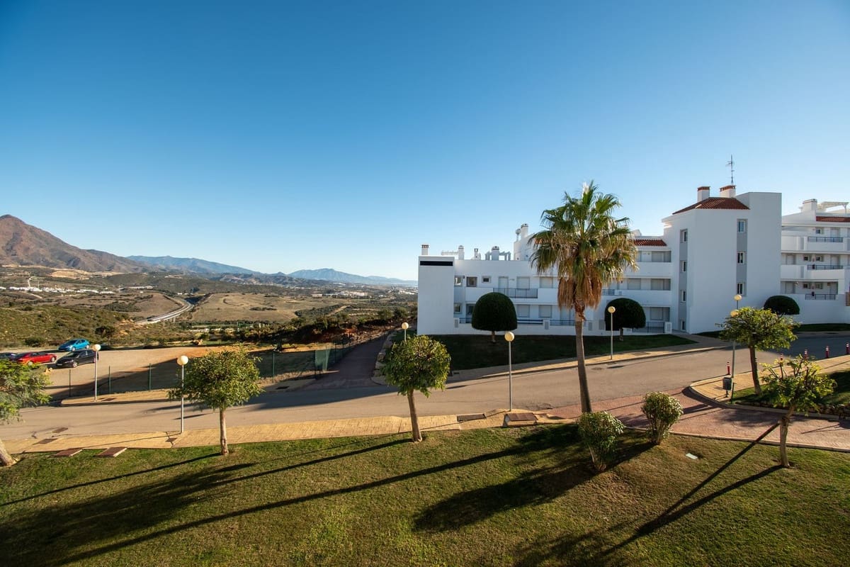 2 bedroom Penthouse for sale in Bahia de Casares with pool garage - € 290,000 (Ref: 9267613)