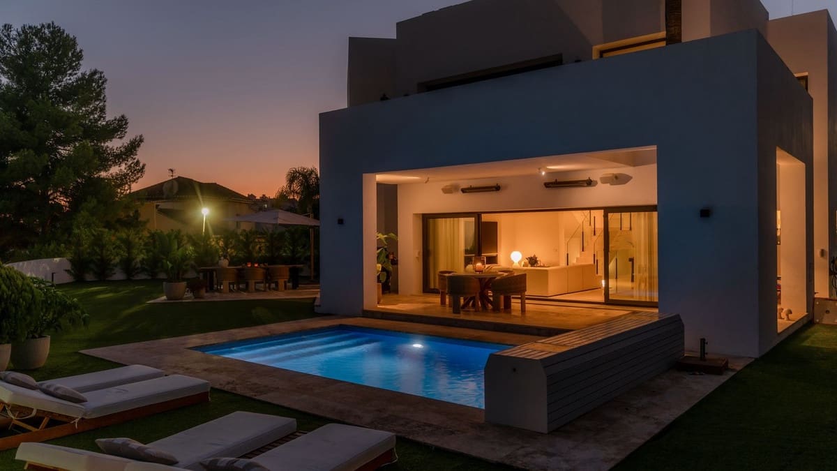 Chalet de 5 habitaciones en Benahavís en venta con piscina garaje - 2.995.000 € (Ref: 9271496)