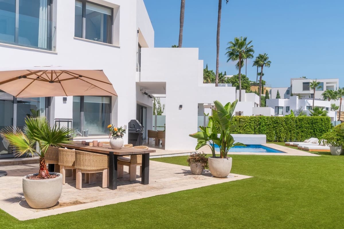 5 soveværelse Villa til salg i Benahavis med swimmingpool garage - € 2.995.000 (Ref: 9271496)