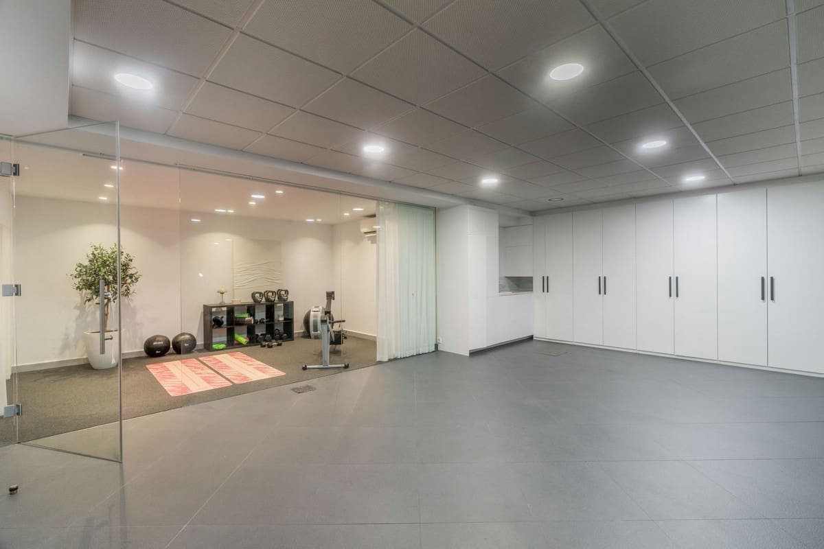 5 soveværelse Villa til salg i Benahavis med swimmingpool garage - € 2.995.000 (Ref: 9271496)