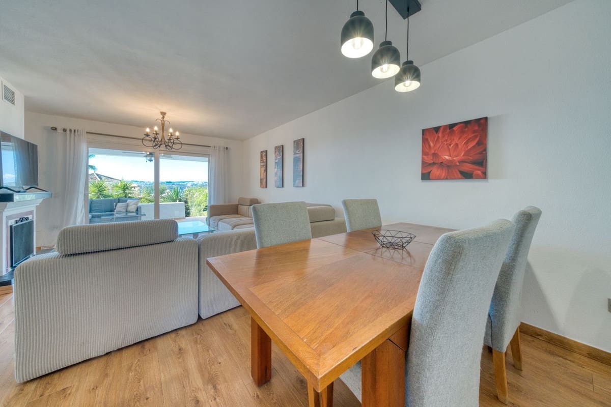 2 bedroom Townhouse for sale in La Duquesa / Puerto de la Duquesa with pool garage - € 310,000 (Ref: 9272003)