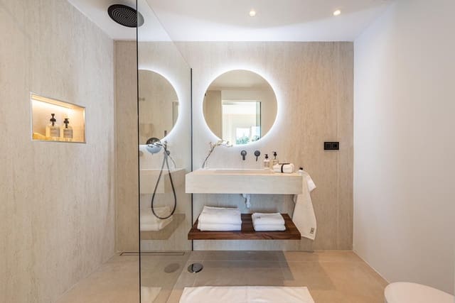 3 chambre Appartement à vendre à La Quinta, Benahavís avec piscine garage - 649 000 € (Ref: 9272909)