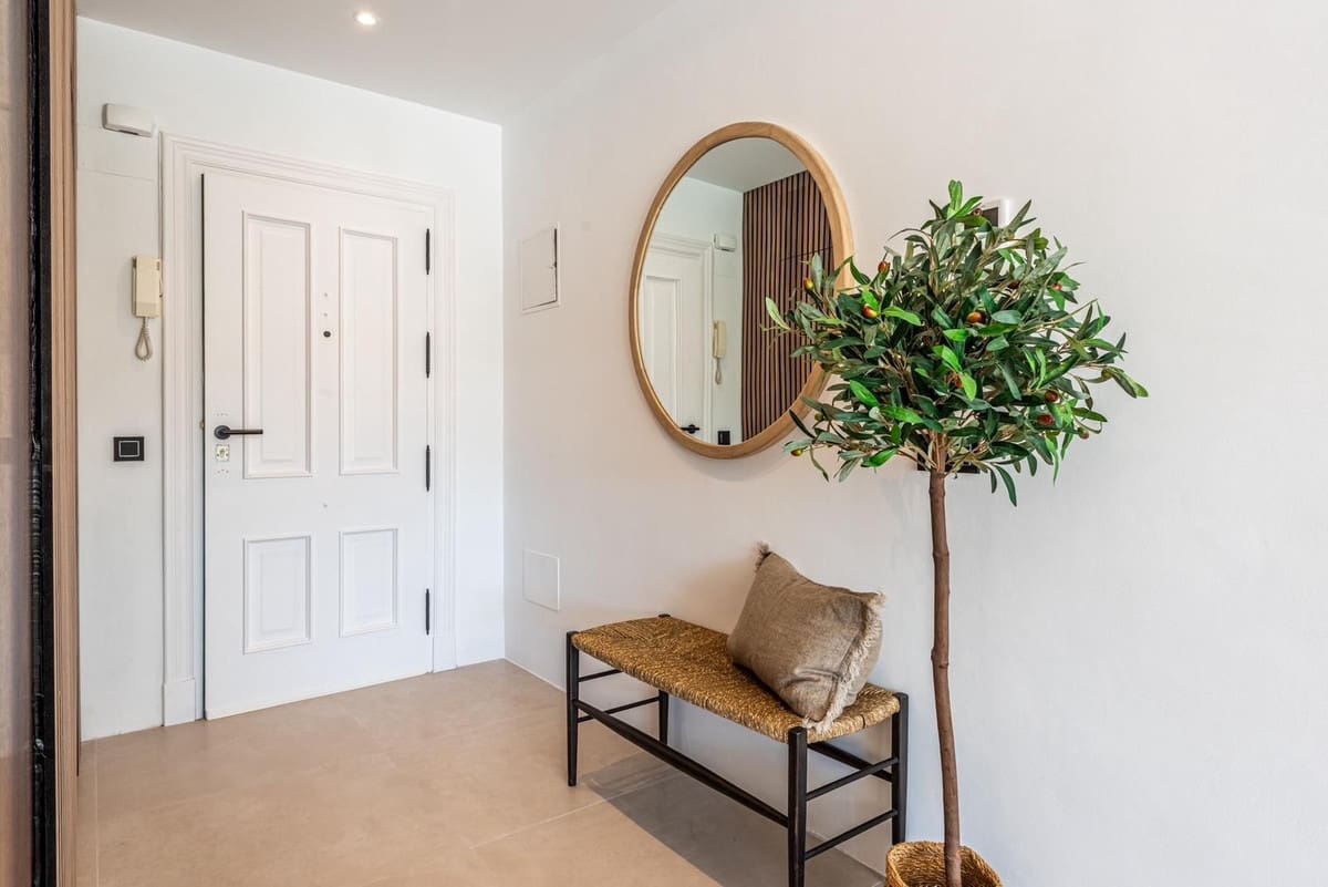 3 slaapkamer Appartement te koop in La Quinta met zwembad garage - € 649.000 (Ref: 9272909)