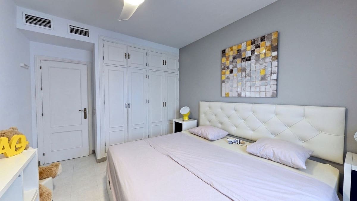 6 sypialnia Willa na sprzedaż w Marbella z basenem garażem - 2 525 000 € (Ref: 9273202)