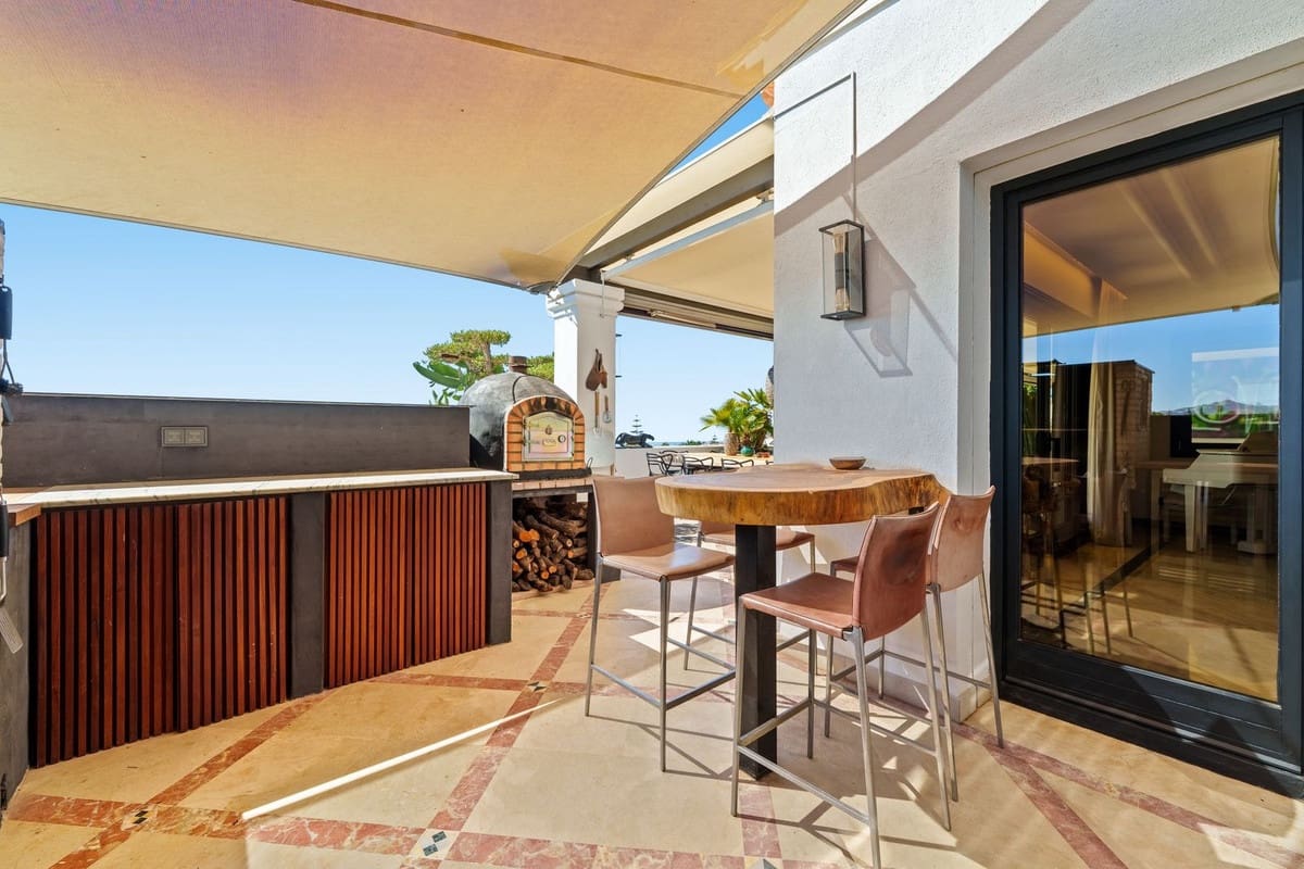 4 makuuhuone Huoneisto myytävänä paikassa Marbella mukana uima-altaan 
autotalli - 3 695 000 € (Ref: 9278773)