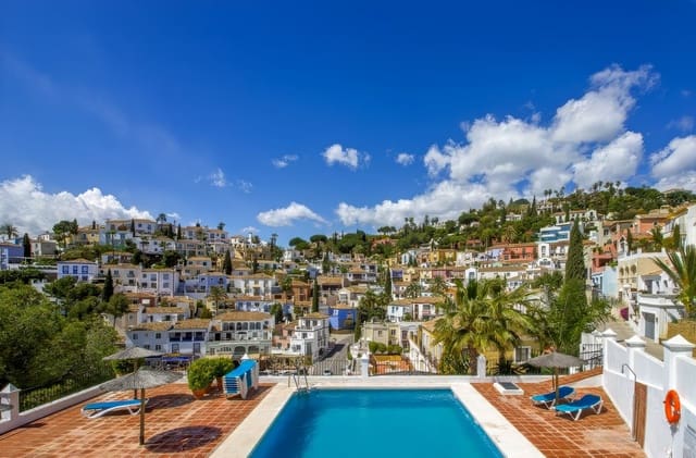 3 soveværelse Byhus til salg i La Heredia, Benahavís med swimmingpool garage - € 765.000 (Ref: 9278774)