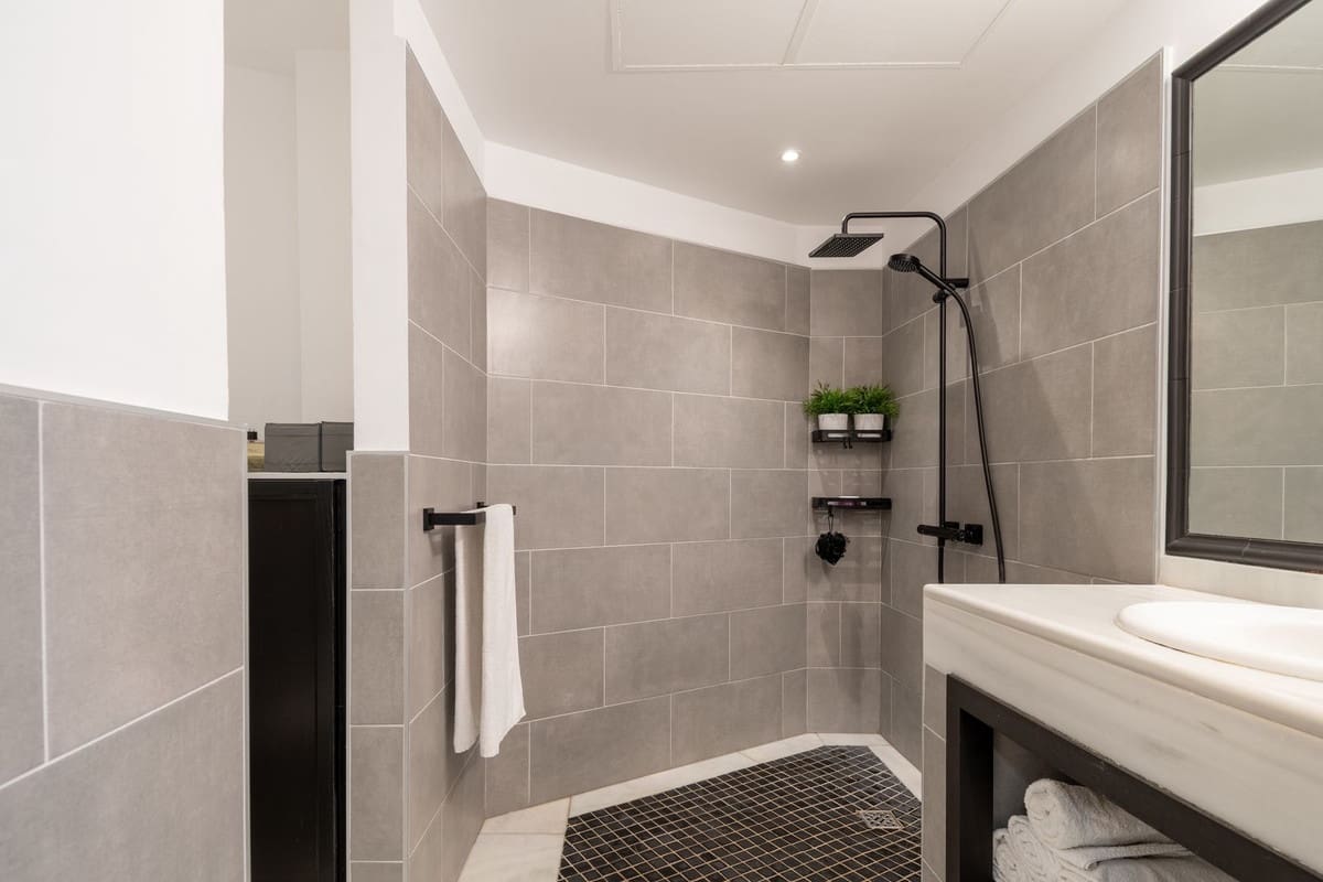 3 sovrum Hus till salu i La Heredia med pool garage - 765 000 € (Ref: 9278774)