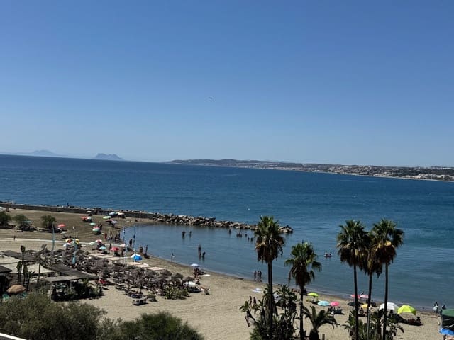 Apartamento de 2 habitaciones en Estepona en venta con piscina - 249.000 € (Ref: 9278775)