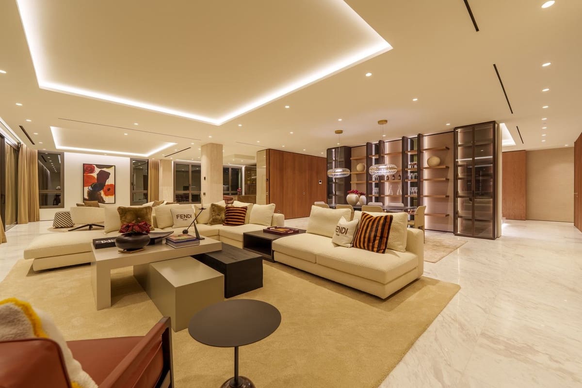 4 bedroom Apartment for sale in Golden Mile with pool garage - € 11,900,000 (Ref: 9279677)