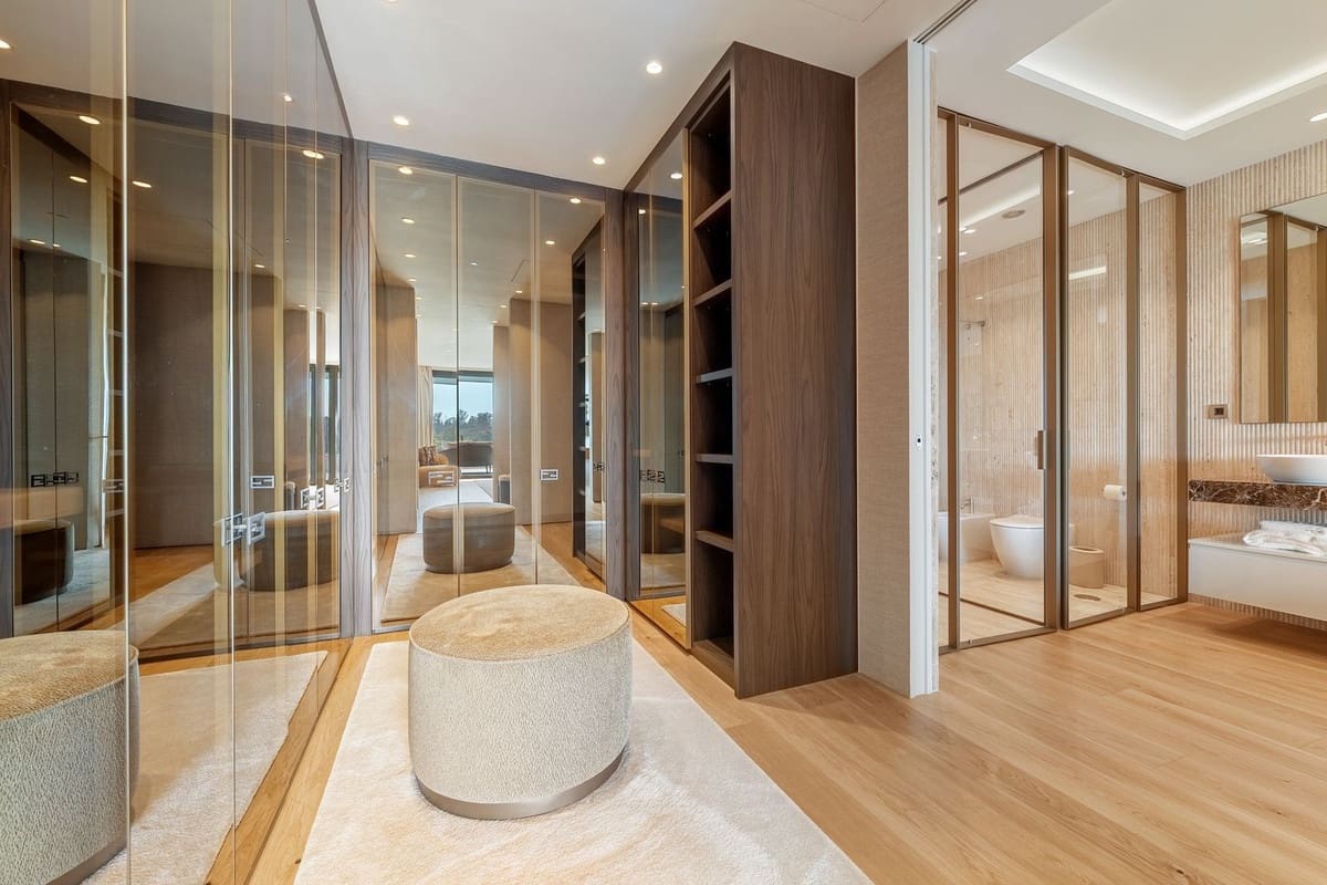 4 bedroom Apartment for sale in Golden Mile with pool garage - € 11,900,000 (Ref: 9279677)