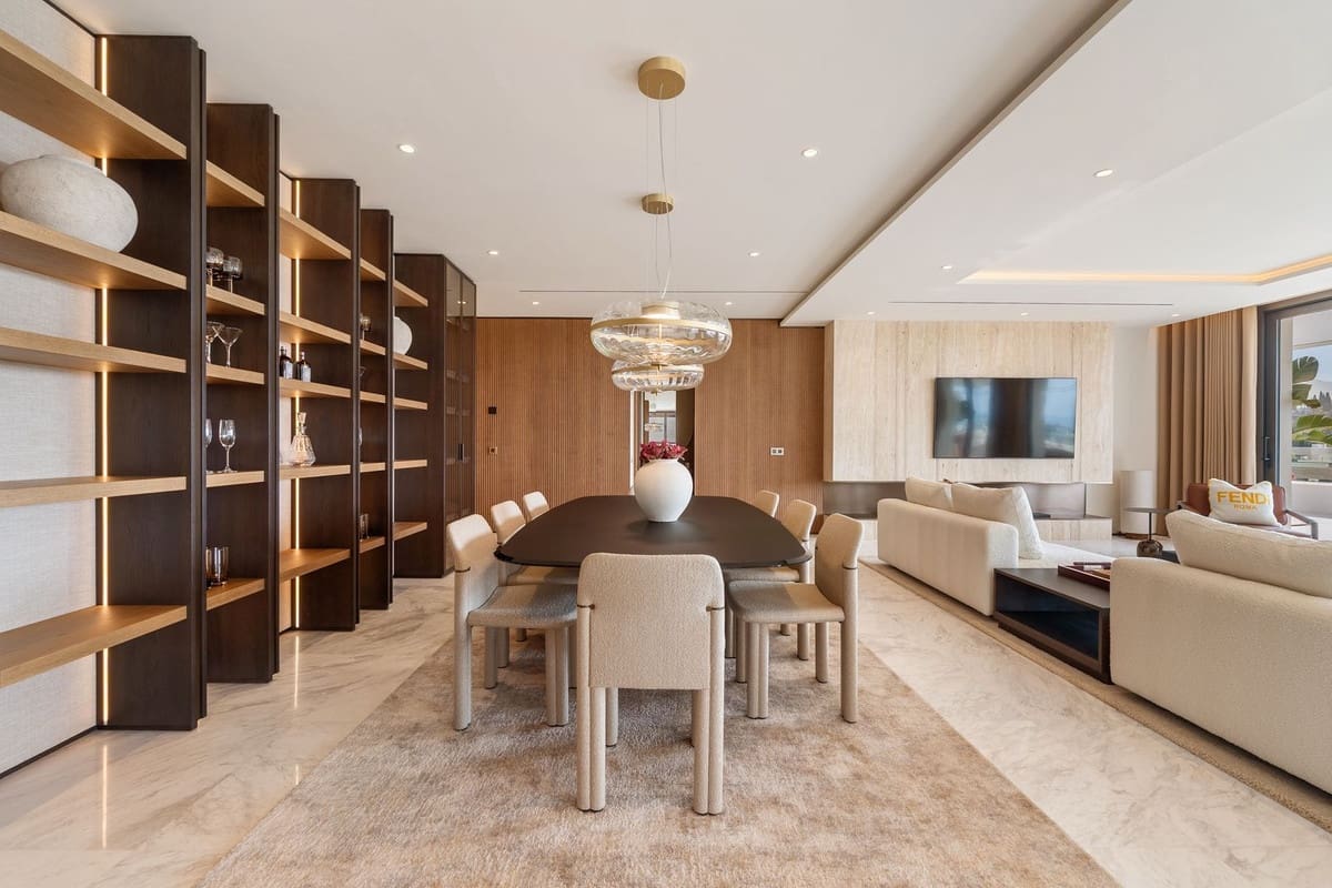 4 bedroom Apartment for sale in Golden Mile with pool garage - € 11,900,000 (Ref: 9279677)