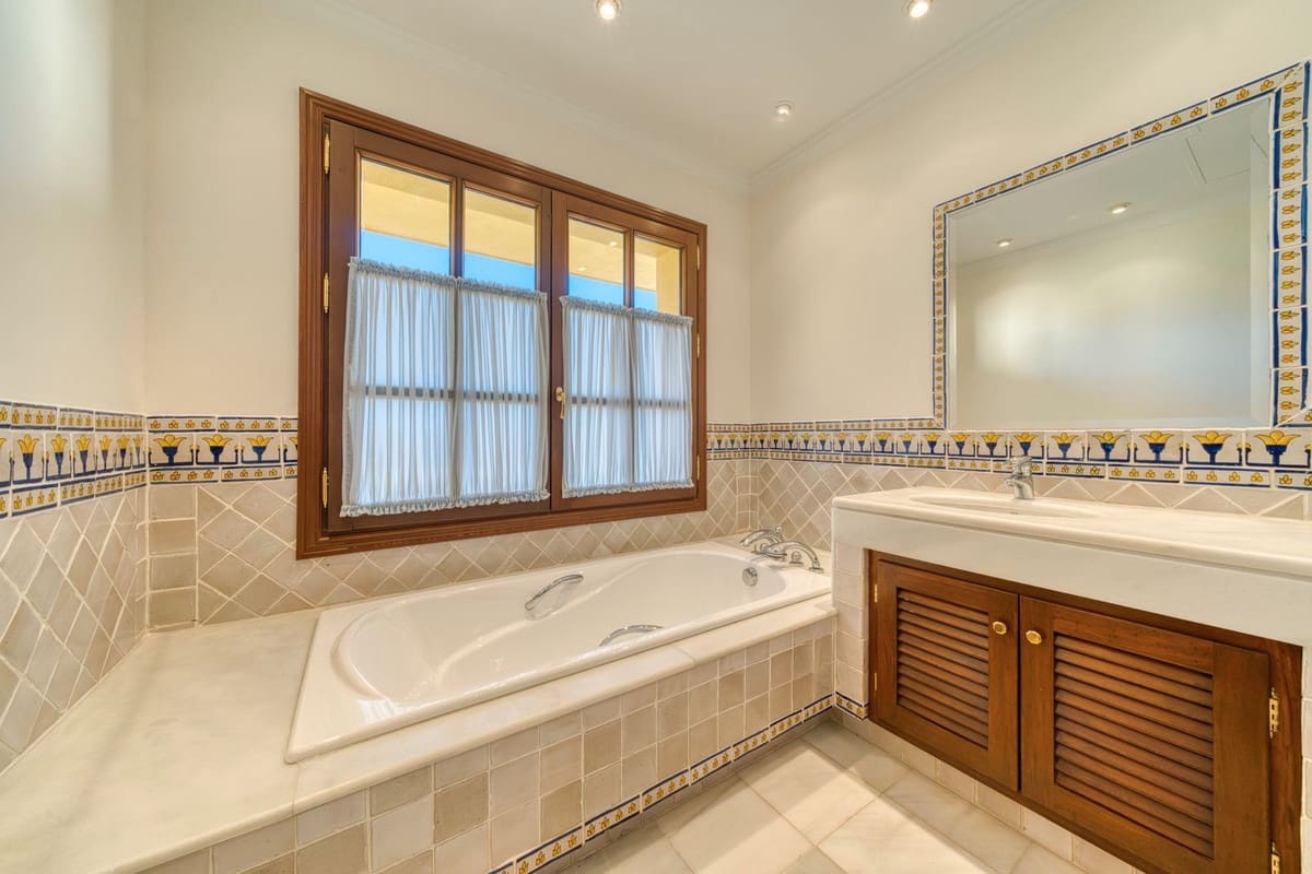 6 Zimmer Villa zu verkaufen in La Zagaleta mit Pool Garage - 7.300.000 € (Ref: 9279795)