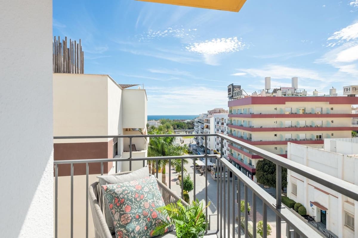 2 soverom Penthouse til salgs i San Pedro de Alcantara med garasje - € 499 000 (Ref: 9279796)