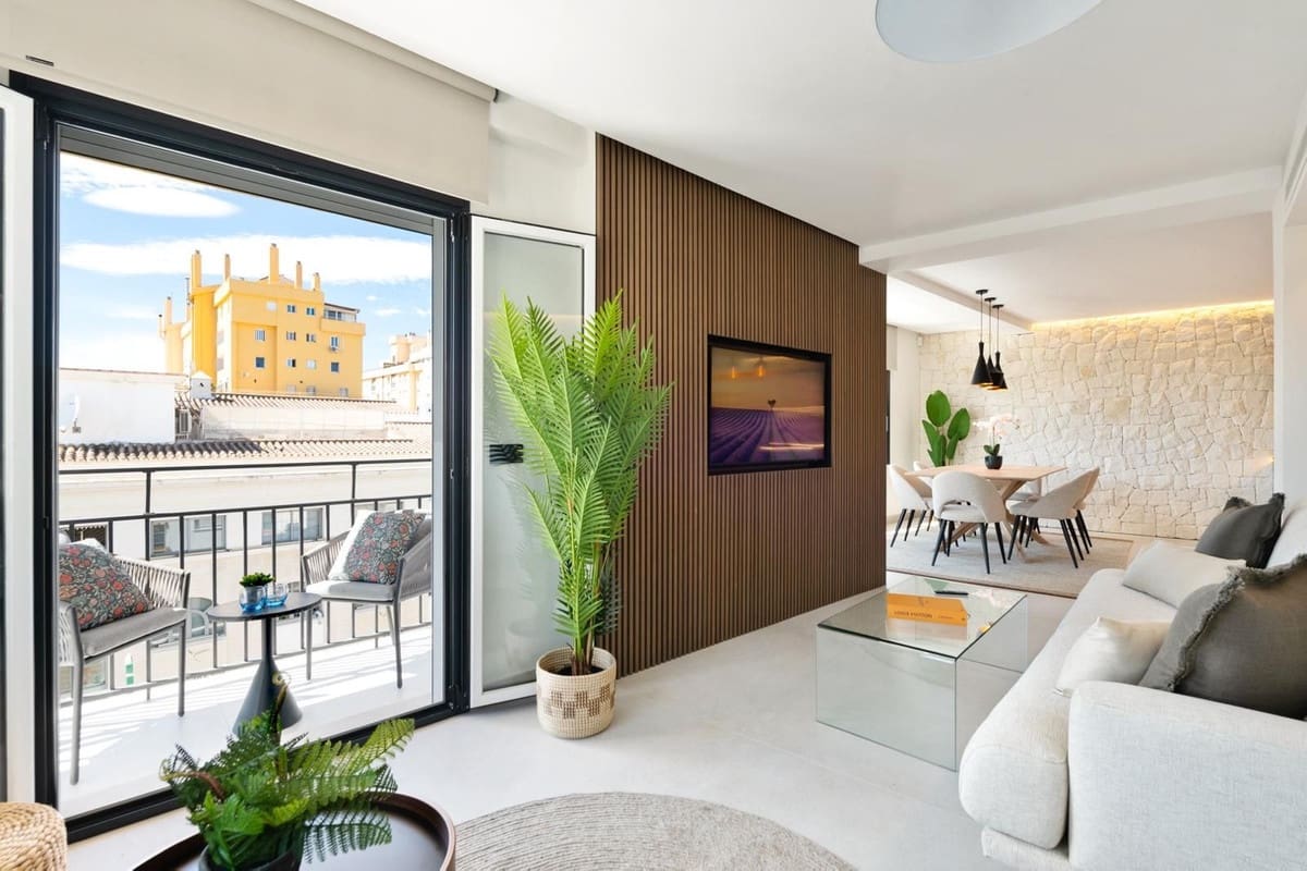 2 soverom Penthouse til salgs i San Pedro de Alcantara med garasje - € 499 000 (Ref: 9279796)