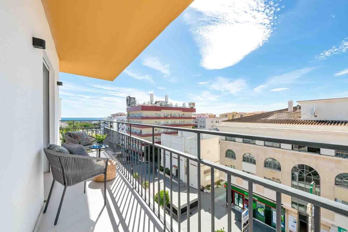 2 soverom Penthouse til salgs i San Pedro de Alcantara med garasje - € 499 000 (Ref: 9279796)
