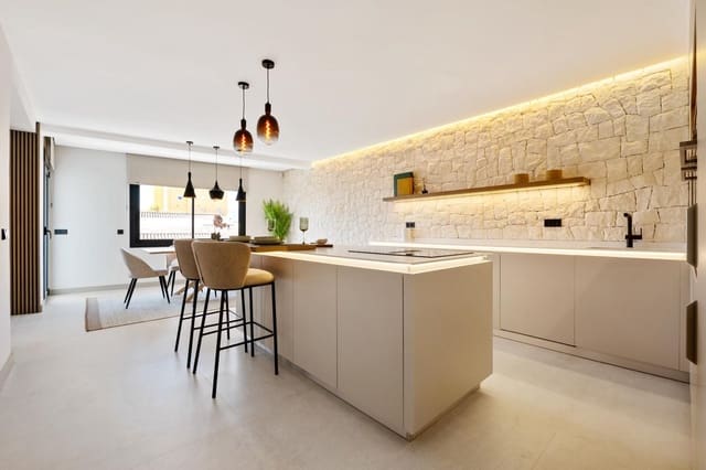 2 soveværelse Penthouse til salg i San Pedro de Alcantara, Marbella med garage - € 499.000 (Ref: 9279796)