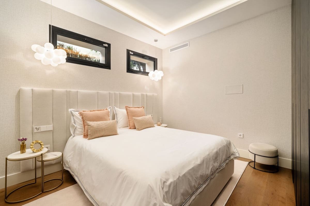 6 sypialnia Willa na sprzedaż w Marbella z basenem garażem - 7 350 000 € (Ref: 9283061)