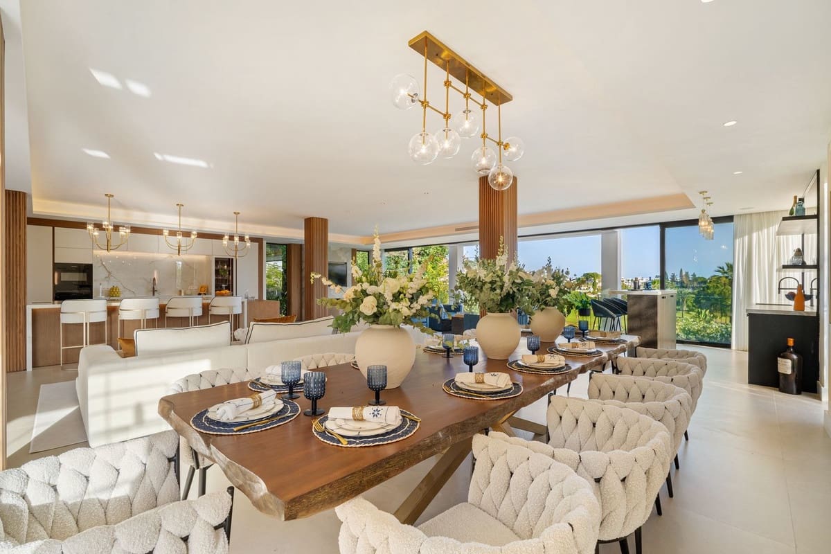 6 sypialnia Willa na sprzedaż w Marbella z basenem garażem - 7 350 000 € (Ref: 9283061)