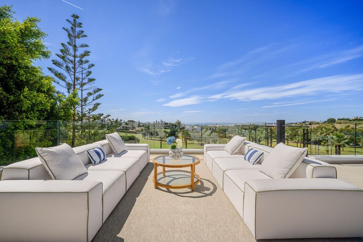 6 bedroom Villa for sale in Marbella with pool garage - € 7,350,000 (Ref: 9283061)