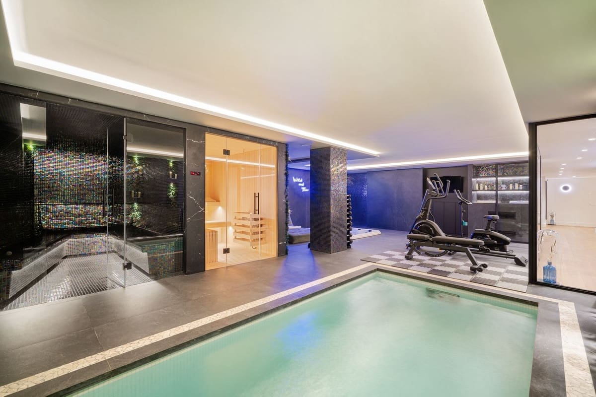 6 soveværelse Villa til salg i Marbella med swimmingpool garage - € 7.350.000 (Ref: 9283061)