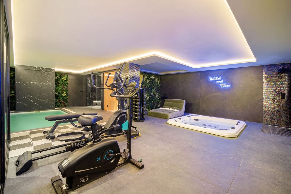 6 soveværelse Villa til salg i Marbella med swimmingpool garage - € 7.350.000 (Ref: 9283061)
