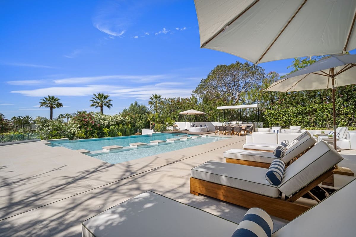 6 soveværelse Villa til salg i Marbella med swimmingpool garage - € 7.350.000 (Ref: 9283061)