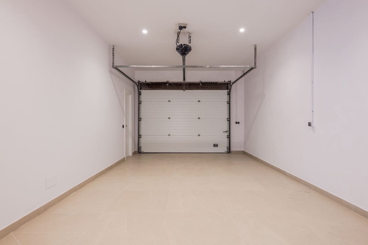 4 quarto Casa em Banda para venda em Golden Mile com piscina - 1 395 000 € (Ref: 9289407)