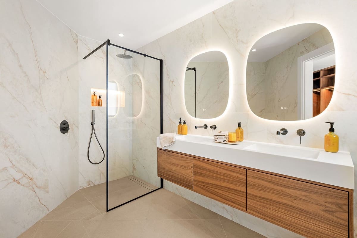 4 bedroom Townhouse for sale in Golden Mile with pool - € 1,395,000 (Ref: 9289407)