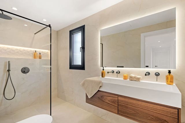 4 soverom Hus til salgs i Golden Mile, Marbella med svømmebasseng - € 1 395 000 (Ref: 9289407)