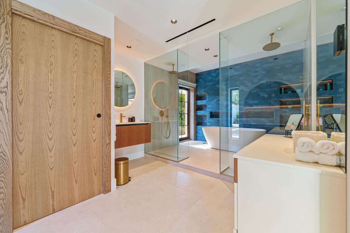 5 bedroom Villa for sale in Marbella with pool garage - € 6,500,000 (Ref: 9289580)