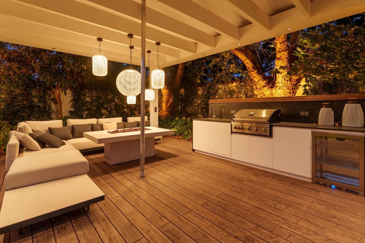 5 bedroom Villa for sale in Marbella with pool garage - € 6,500,000 (Ref: 9289580)