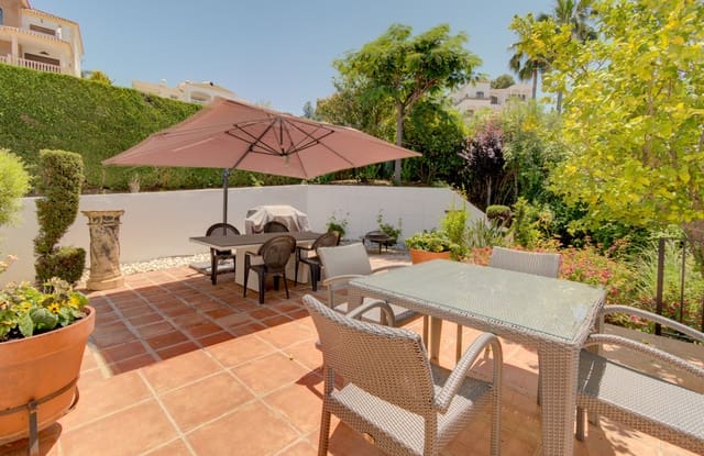 4 bedroom Villa for sale in La Cala Golf, Mijas with pool garage - € 1,650,000 (Ref: 9289582)