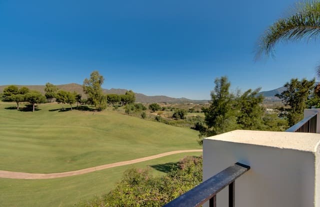 4 bedroom Villa for sale in La Cala Golf, Mijas with pool garage - € 1,950,000 (Ref: 9289582)